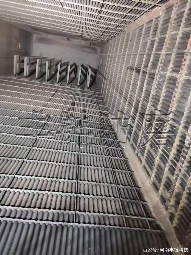 格柵防磨技術根治水冷壁磨損，智鏈經緯防磨導流板合金強化研究